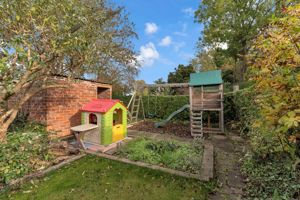 Photo 32- click for photo gallery